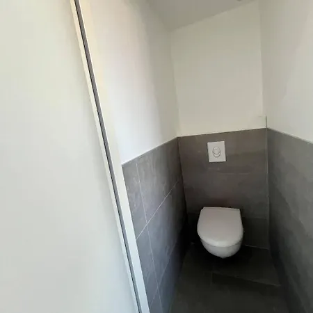 Bel P2 Climatisé Vue Sur Pour 2/4 Pers Avec Terrasse Et Parking * Le Grau-du-Roi